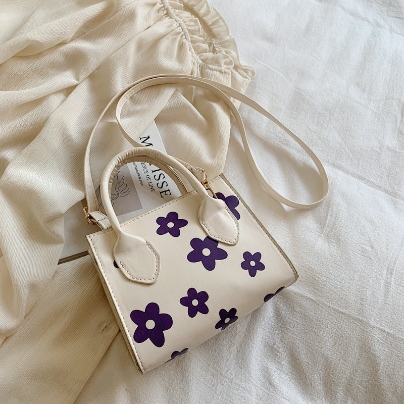 Blogger Favorite Daisy Bag