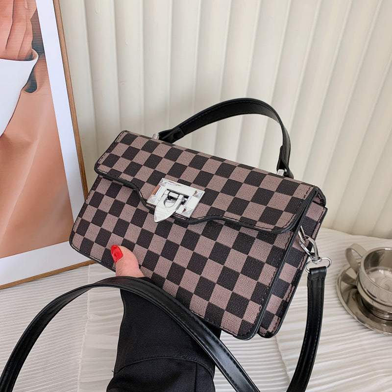 Blogger Favorite Checkered